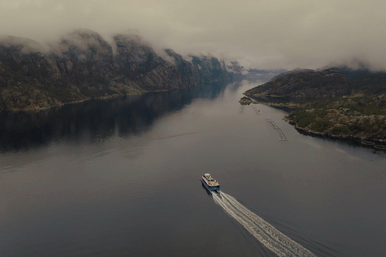 Stavanger: Crociera panoramica sul fiordo a Lysefjord e PreikestolenLysefjord e Preikestolen: crociera panoramica sui fiordi da Stavanger