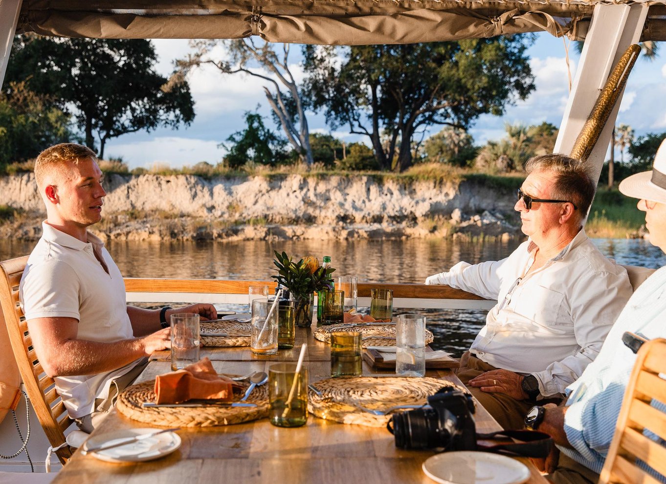 Victoria Falls: Bådtur med middag på Zambezi-floden
