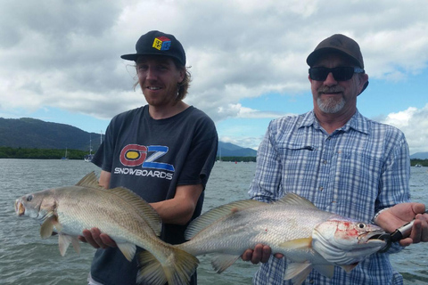 凯恩斯：清晨河口钓鱼包船服务凯恩斯：清晨河口钓鱼包船游 - *私人包船*