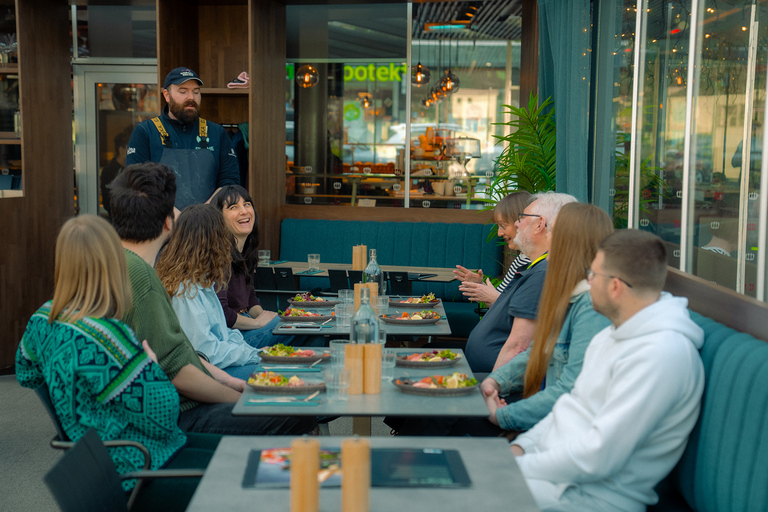 A Taste of Bergen Food Tour with Fløibanen Funicular