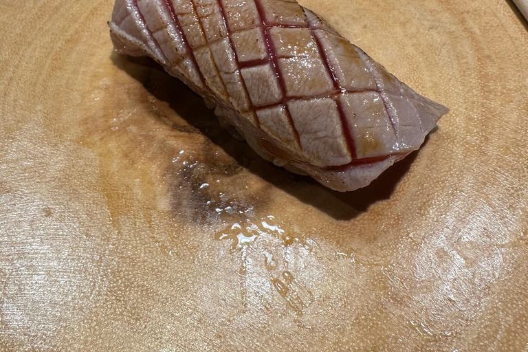 Osaka: Sushi Making and Omakase Sushi Tasting Experience