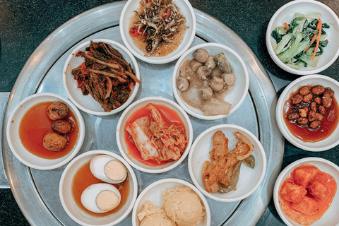 Jeonju: Hanok Village Private Walking Food Tour