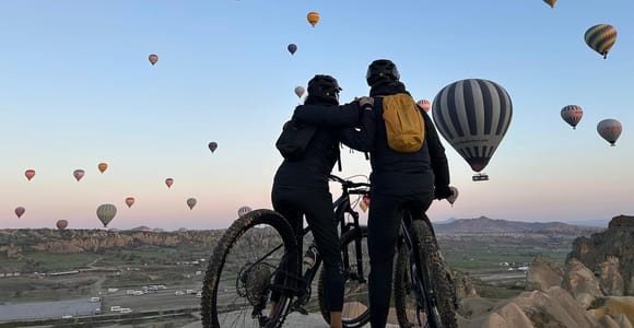 Cappadocia: Sunrise Mountain Bike Ride & Balloon Views