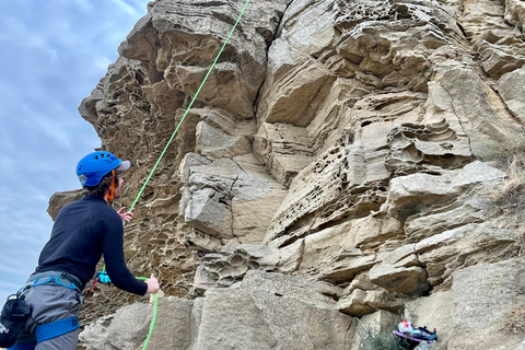 Baku: Rock Climbing Experience with Guide and Gear