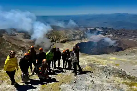 L'Etna: Tour ai crateri sommitali in funivia
