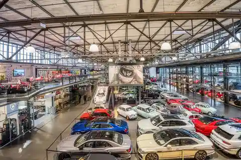 Guided tour of Motorworld Cologne Rhineland