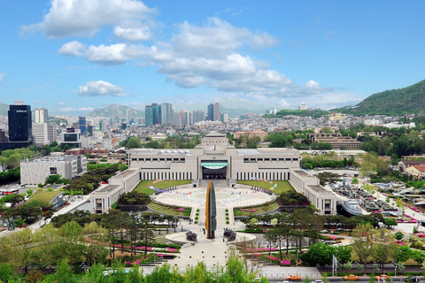 Seoul: National Museum & War Memorial Korea Small Group Tour English Guide