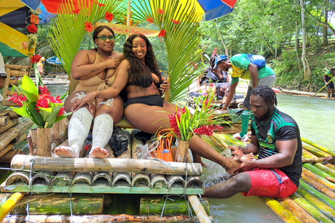 Montego Bay: Bamboo Rafting with Limestone Massage & Shoping