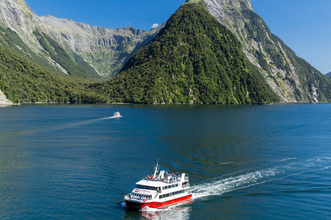 Te Anau: Fiordland Scenic Drive & Milford Track Hike