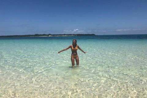 زنجبار: سوبر زانزي ناكوبيندا وجزيرة السجن والمدينة الحجرية