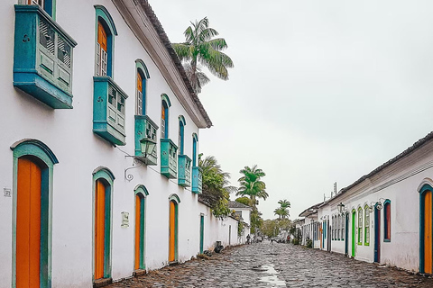 CITY TOUR EN PARATY: Iglesias y Centro Histórico Privado