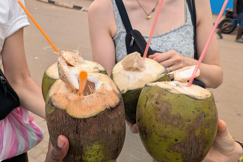 Cape Coast: Evening Castle Tour, Township Walk & Night Bites