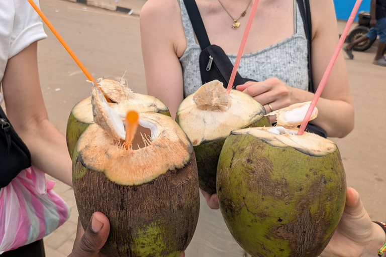 Cape Coast: Evening Castle Tour, Township Walk & Night Bites