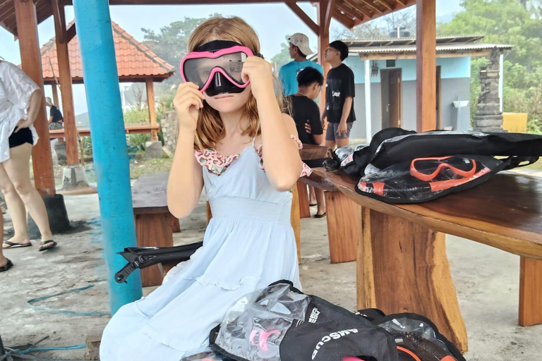 Bali: Fishing Charter Private Boat with Lunch & Hotel Pickup Bali: Fishing Trip & Blue lagoon Snorkeling