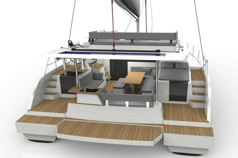 Santa-Giulia: Day at Sea Discovering the Far South by Catamaran Santa Giulia: Day at Sea Discovering the Far South by Catamaran