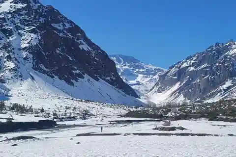 Andes & Wine Scenic Mountains & Maipo Valley Vineyards Tour