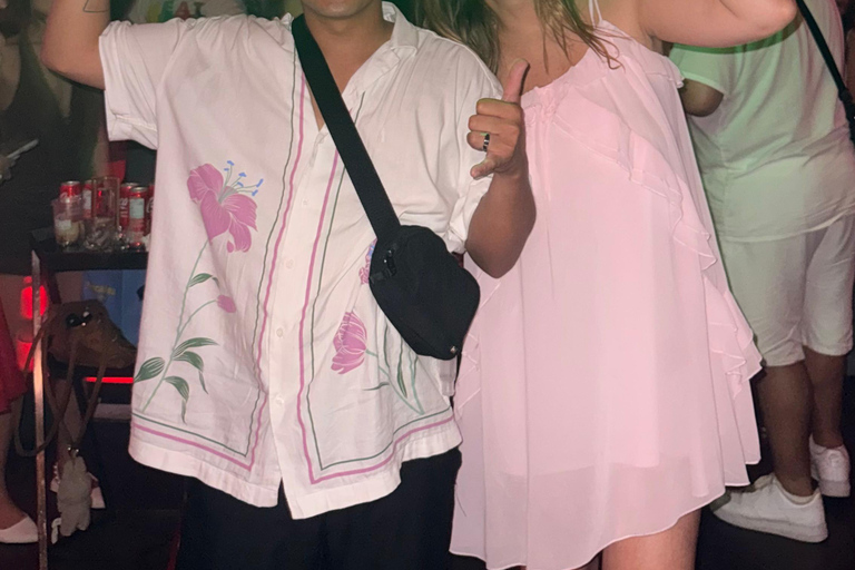 Bangkok night crawl: ekkamai & thonglo local night party