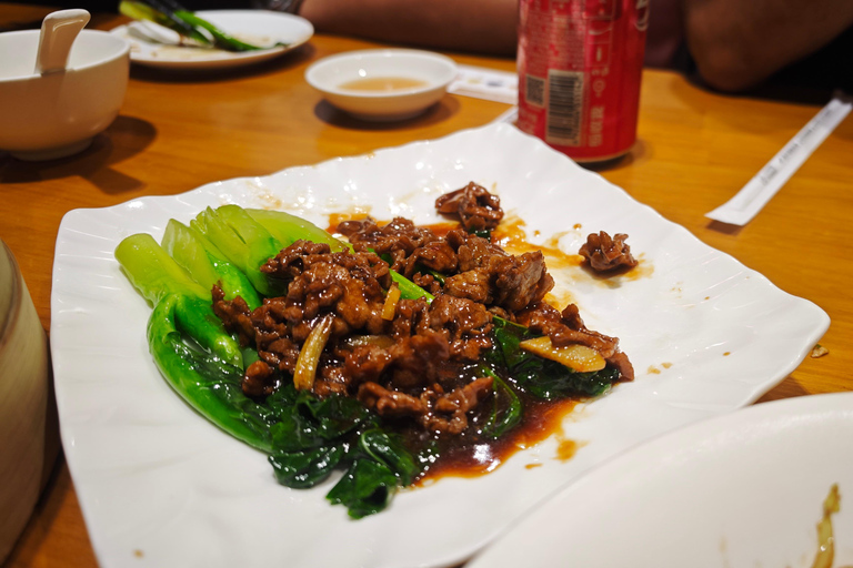 Shanghai Night Tour: Old Town, Local Dinner & Rooftop Bar