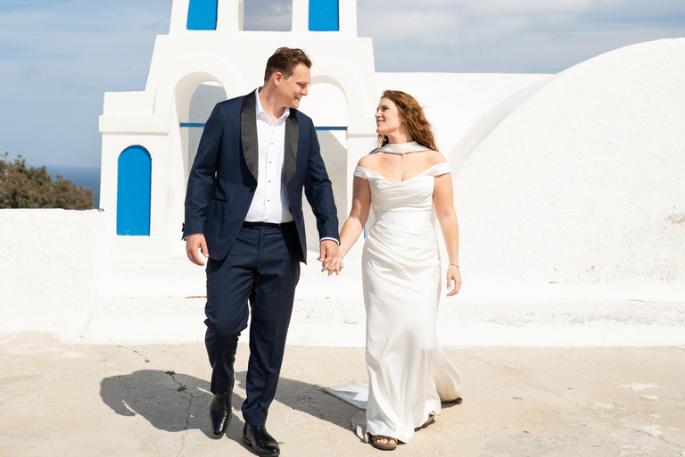 The Art of Santorini Light in Oia by Rey 1 HOUR FAMILY OIA