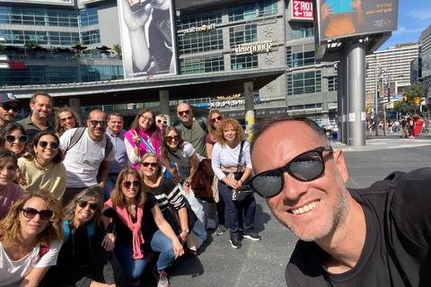 Downtown Toronto: Walking tour experience. English/Spanish 3 Hours