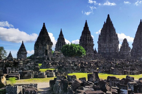 Yogyakarta: Borobudur beklimmen, Merapi vulkaan en Prambanan