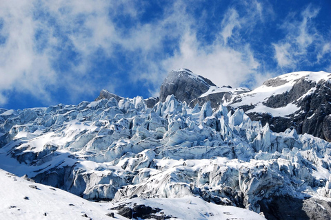 Tour privato alla Montagna di neve del Drago di Giada di Lijiang con pranzo