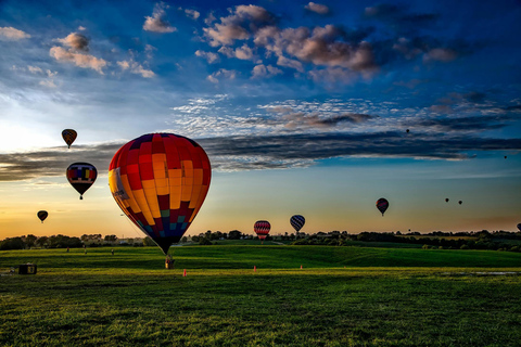 Aventuras en Letonia: Experiencia de vuelo en globo aerostático