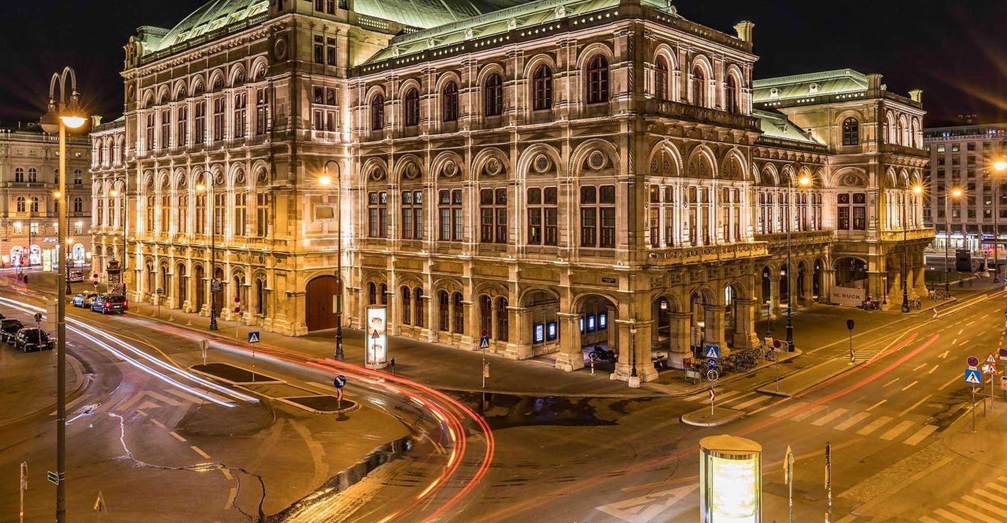 Private tour Vienna: 4 hours by Car