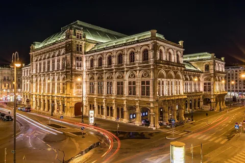 Visita privada de 3 horas en Viena en coche privado
