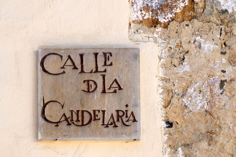 Bogotá: La Candelaria Food Tour with 7 Tastings & Ajiaco