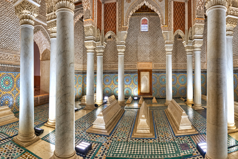 Marrakesh: Saadian Tombs, Bahia Palace, Mellah & Medina Tour Shared Group Walking Tour in English from the Meeting Point