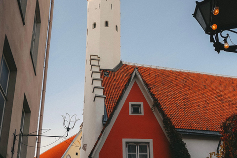 Tallinn Old Town: Medieval Stories, Estonian Food & Rooftop Complete Package: (Food & Drinks Included)