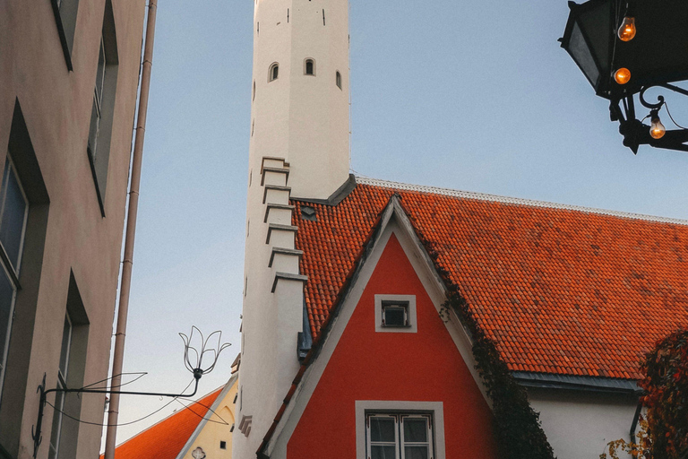 Tallinn Old Town: Medieval Stories, Estonian Food & Rooftop Complete Package: (Food & Drinks Included)