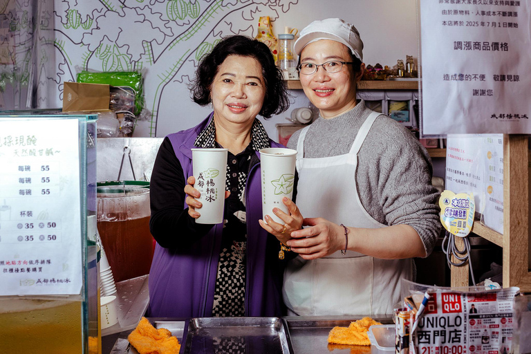 Taipei Tastes Food Tour with 12+ Tastings