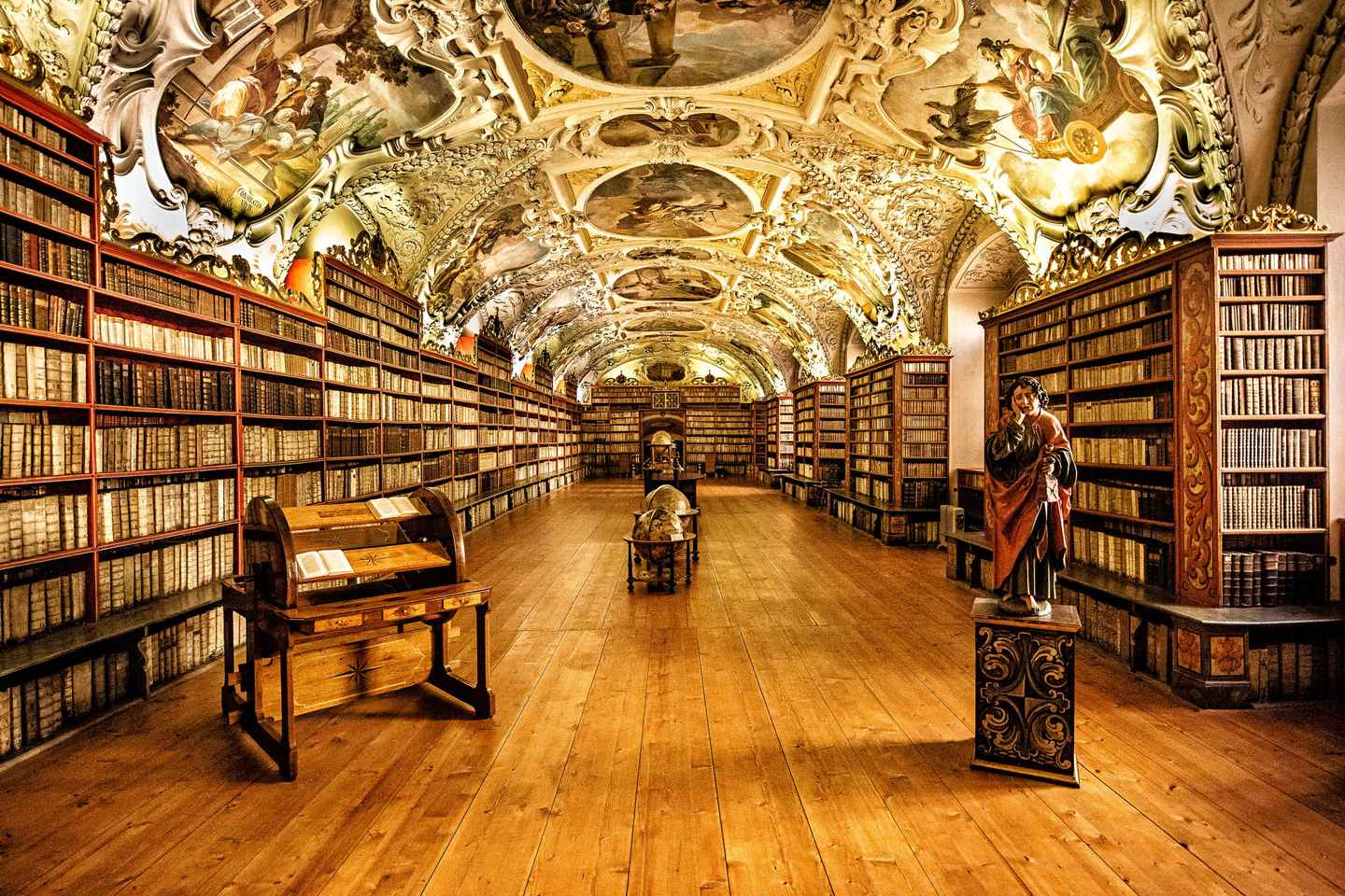 St Vitus Cathedral & Hidden Gems of Prague Castle - St Vitus Cathedral & Hidden Gems of Prague Castle