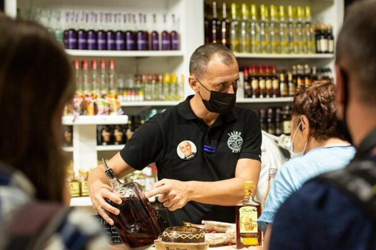 Punta Cana: Souvenir Shopping & Rum Tasting Tour