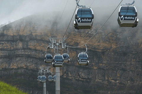 Baku: Shahdag Mountain Resort und Beshbarmag Tagestour