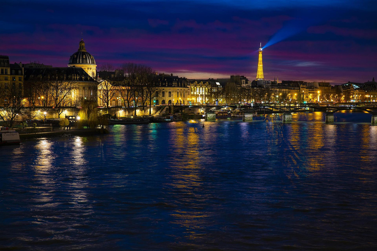 Paris Combo: Catacombs Expert Guided Tour with Seine Cruise