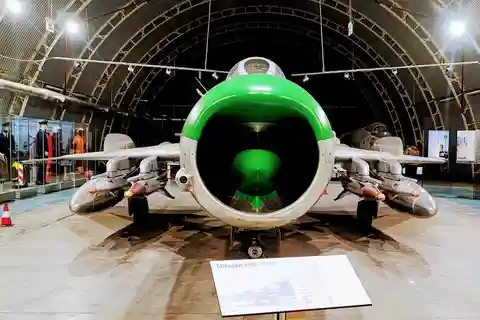 Fra Krakow: Polsk luftfartsmuseum