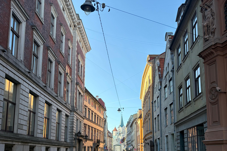 Riga: 2 in 1 - Old Town Walking Tour & Pub Crawl