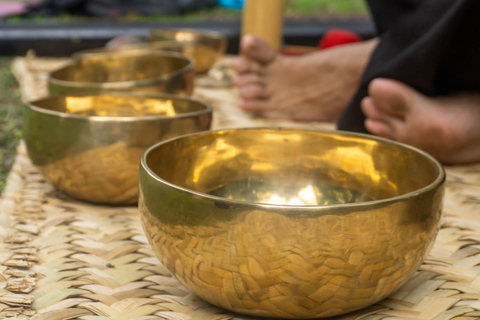 Mexico-Stad: yogales in het Chapultepec-park met klankbadMexico-Stad: yogales in Chapultepec Park met klankbad