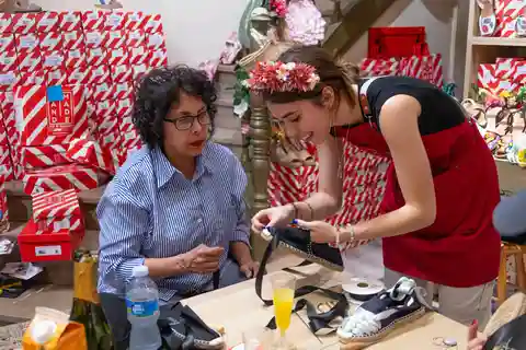 Sevilla: Workshop espadrilles maken met hapjes en drankjes