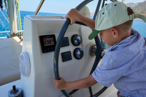 Catamaran Cruise to Elafonisi & Kedrodasos: Lunch & Open Bar Elafonisi Cruise: Snorkel, Paddle & Healthy Meal