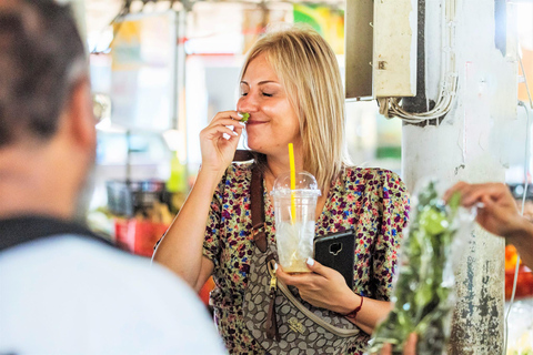 Autentyczne tajskie gotowanie z Pui w Khao LakLekcja gotowania autentycznych tajskich dań w Khao Lak Pui