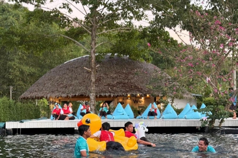 Khao Lak: Bamboe raften, olifanten voeren &amp; waterpark tour