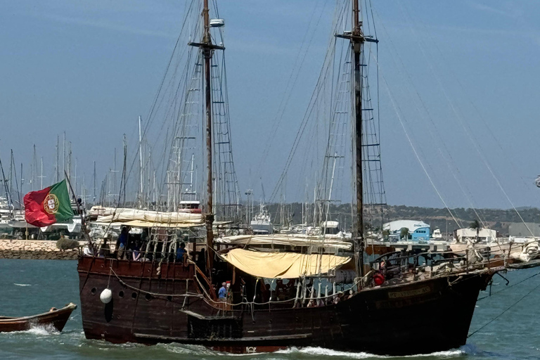 Lisboa:Tour particular ao Algarve, com cruzeiro guiado às grutas de Benagil