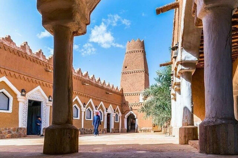De Riade: Visita a Ushaiqer Heritage Village