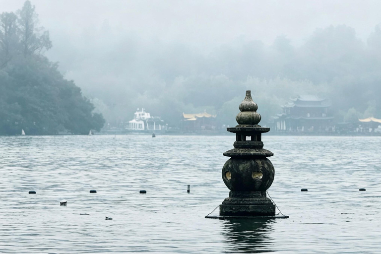 Hangzhou: West Lake Foreign Affairs Boat Ticket