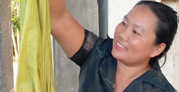 Siem Reap: Angkor Silk Farm & Lotus Silk Farm Half-Day Tour