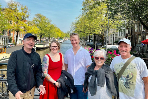 Amsterdam: Small Group Walking Tour with Fun Guide Walking Tour in Amsterdam with Enthusiastic and Fun Guide